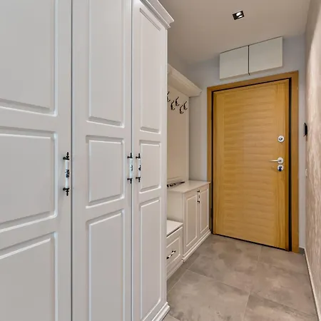 Gold Kalman Apartment *