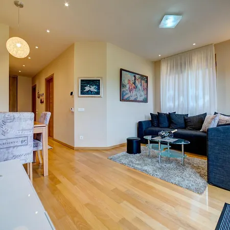 Apartment Gold Kalman *