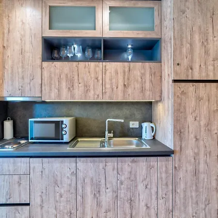 Apartment Gold Kalman *