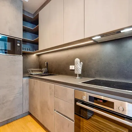 Apartment Gold Kalman