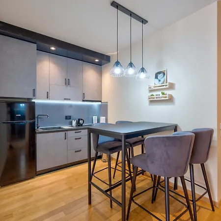 Apartment Gold Kalman *