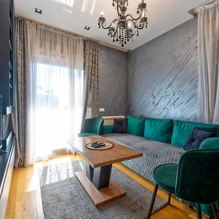 Apartment Gold Kalman