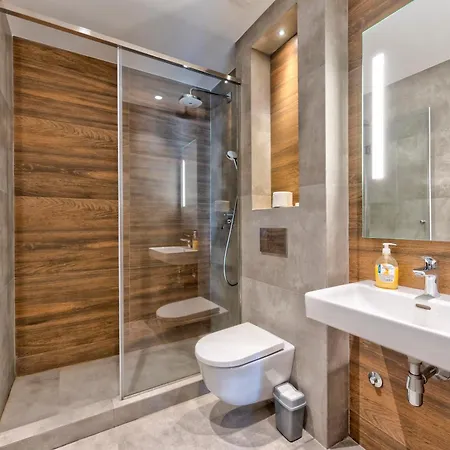 Apartment Gold Kalman